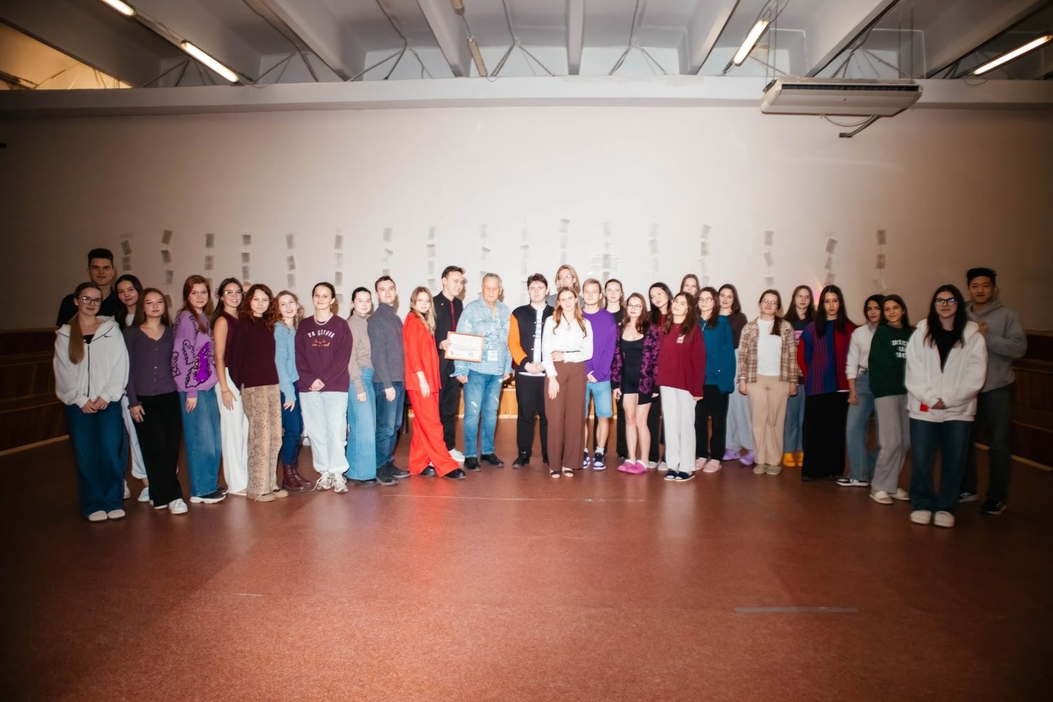 Итоги поэтического вечера «Жизнь во всех её проявлениях» с участием А.И. Антонова в общежитии ДСВ МГУ